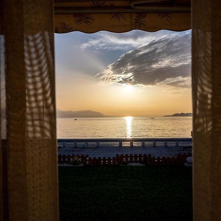 Apartmán Loutraki Sea Sunset Exteriér fotografie