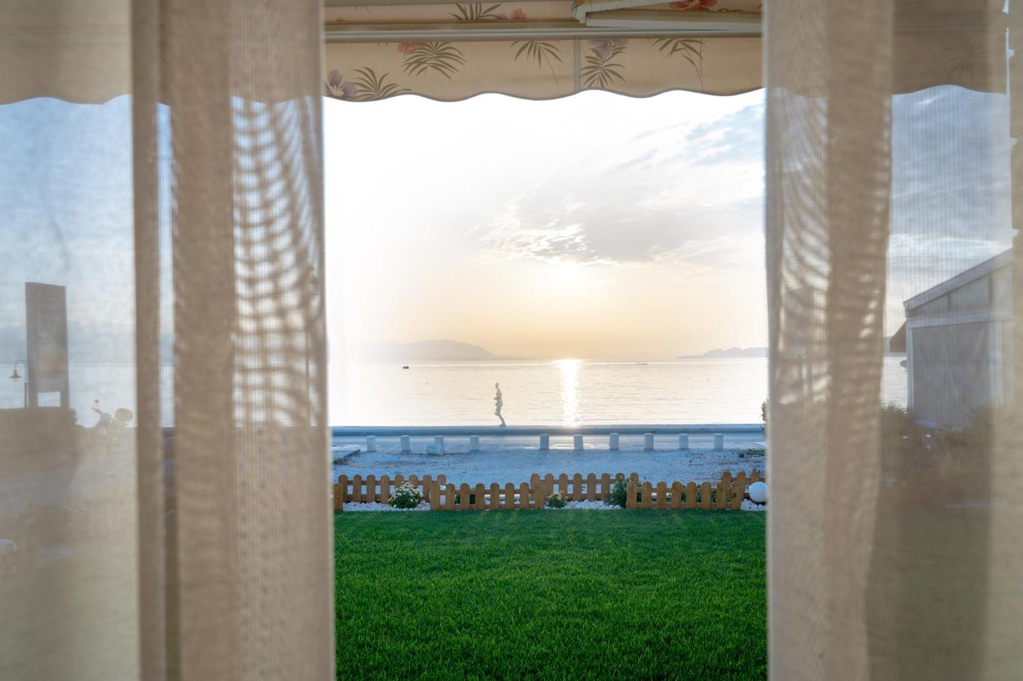 Apartmán Loutraki Sea Sunset Exteriér fotografie