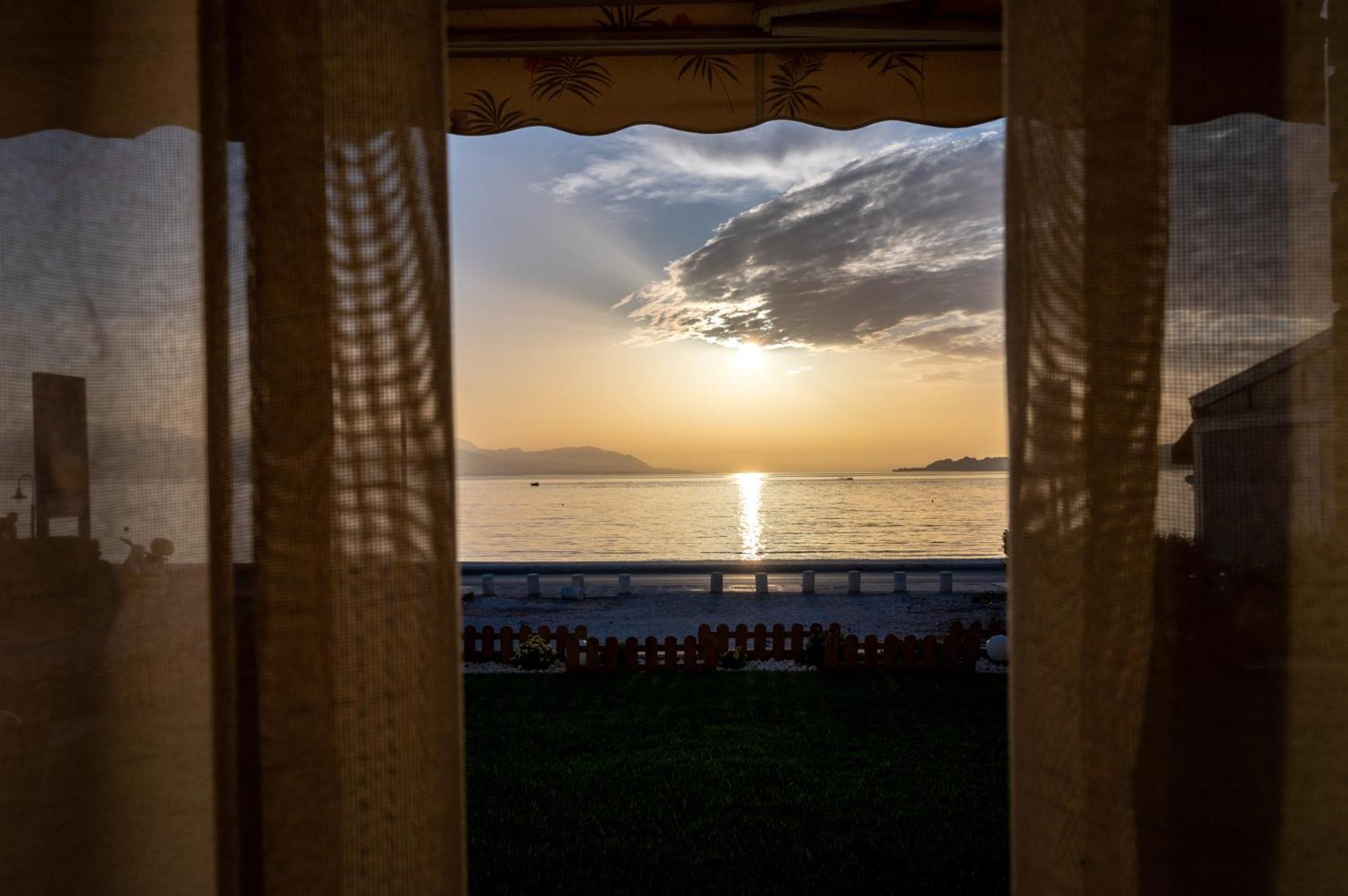 Apartmán Loutraki Sea Sunset Exteriér fotografie