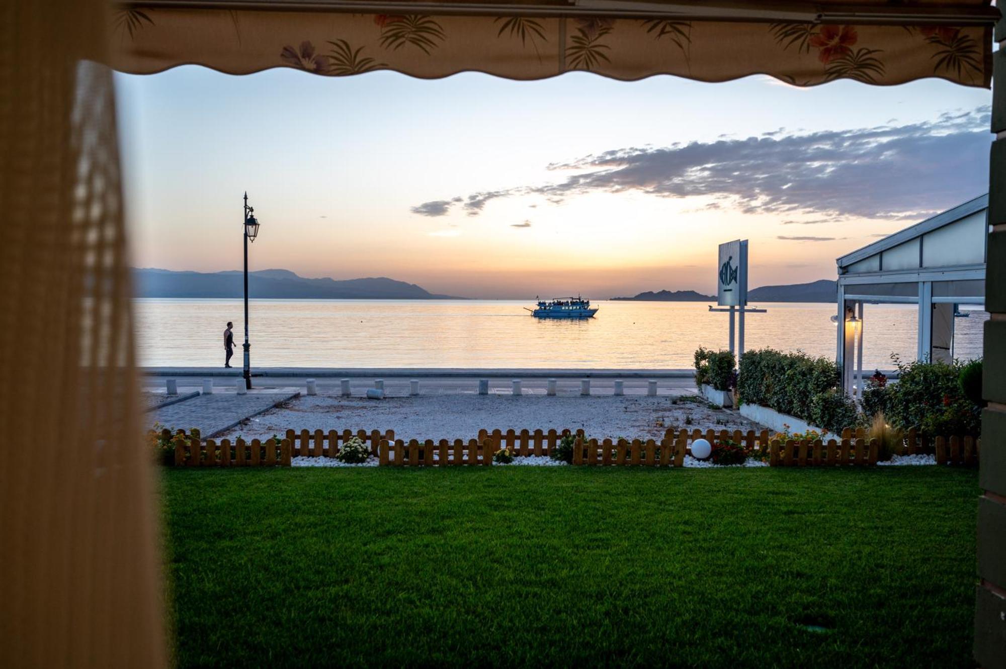 Apartmán Loutraki Sea Sunset Exteriér fotografie